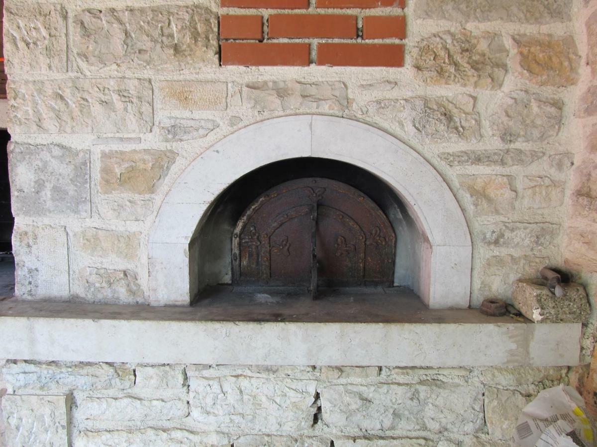 Sveti Lovreč Pazenatički Apartments Vesna With Pool - New! מראה חיצוני תמונה